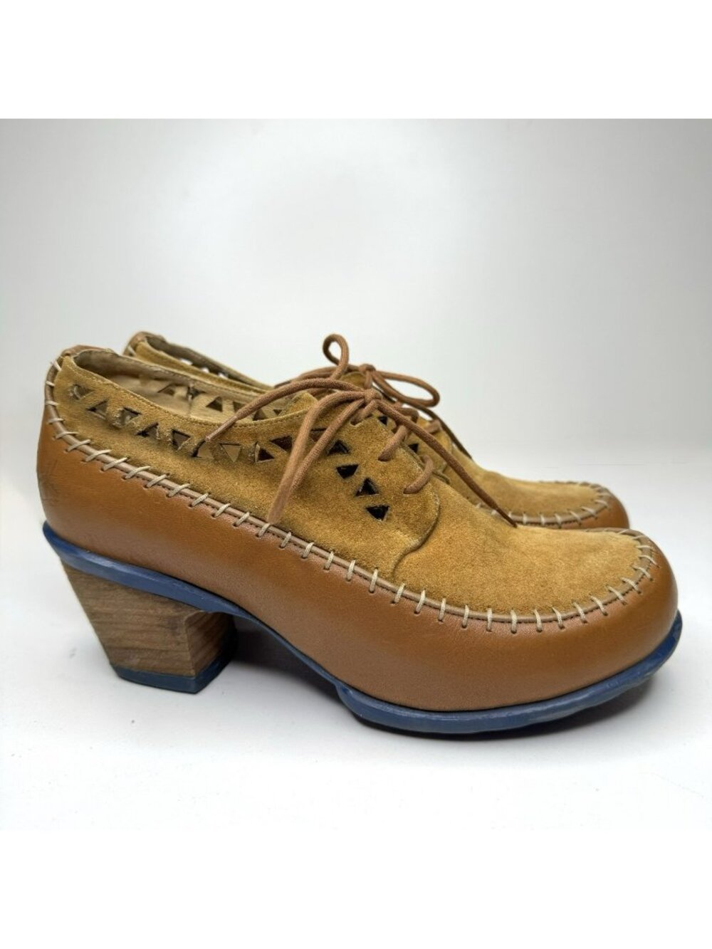 John Fluevog Hopefuls Cheerful Camel Suede Leather Heeled Shoes Size 9.5